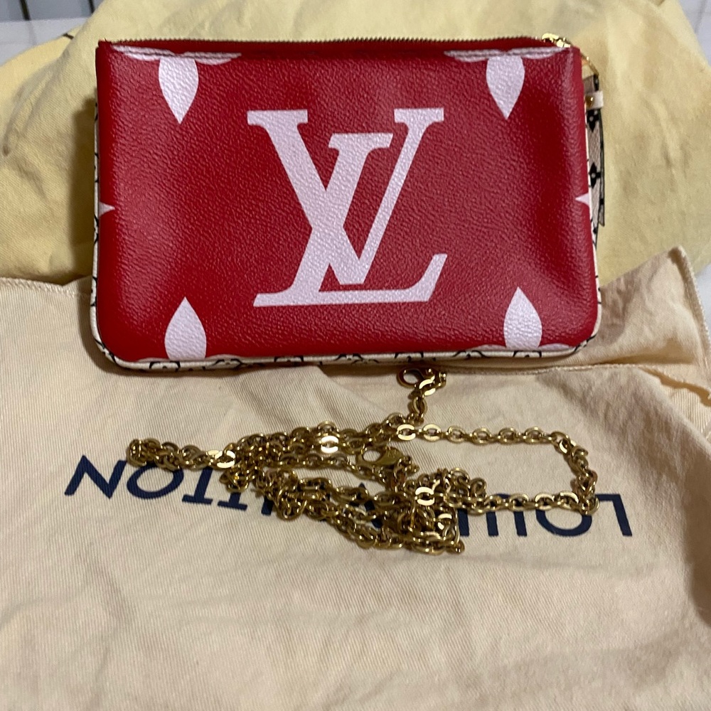 Louis Vuitton Pochette Double Zip Monogram Giant, Red Pink, Limited Ed,